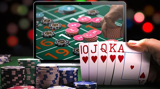 Hoe je de tijd kunt doden op Schiphol: speel online casino games!