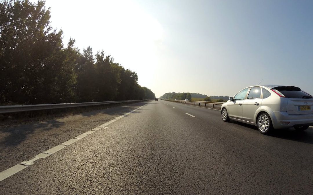 De geheime tracking van jouw slimme auto